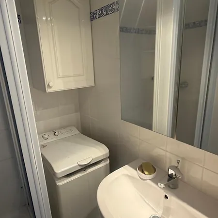 דירה 225 Rue De La Source
