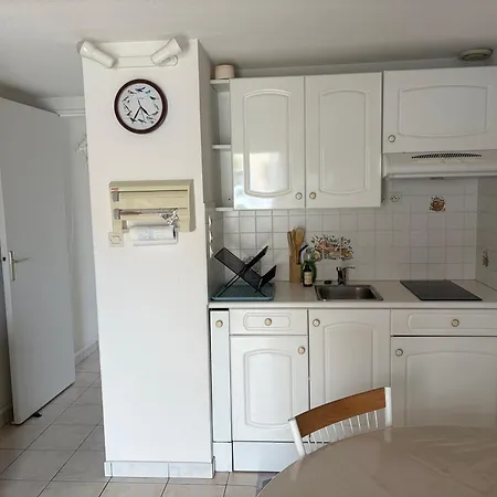 דירה 225 Rue De La Source *